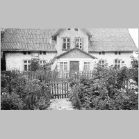 005-1044 Wohnhaus Fr. W. Neumann mit angebautem Vorbau.jpg